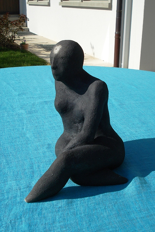 Tonfigur in Raku Afrikanerin - ArtLara