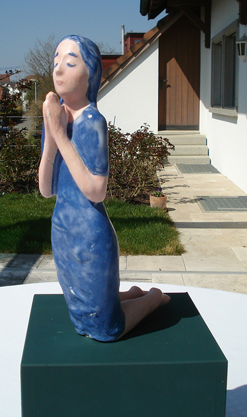 Steinzeugplastik Maria in Blau - ArtLara